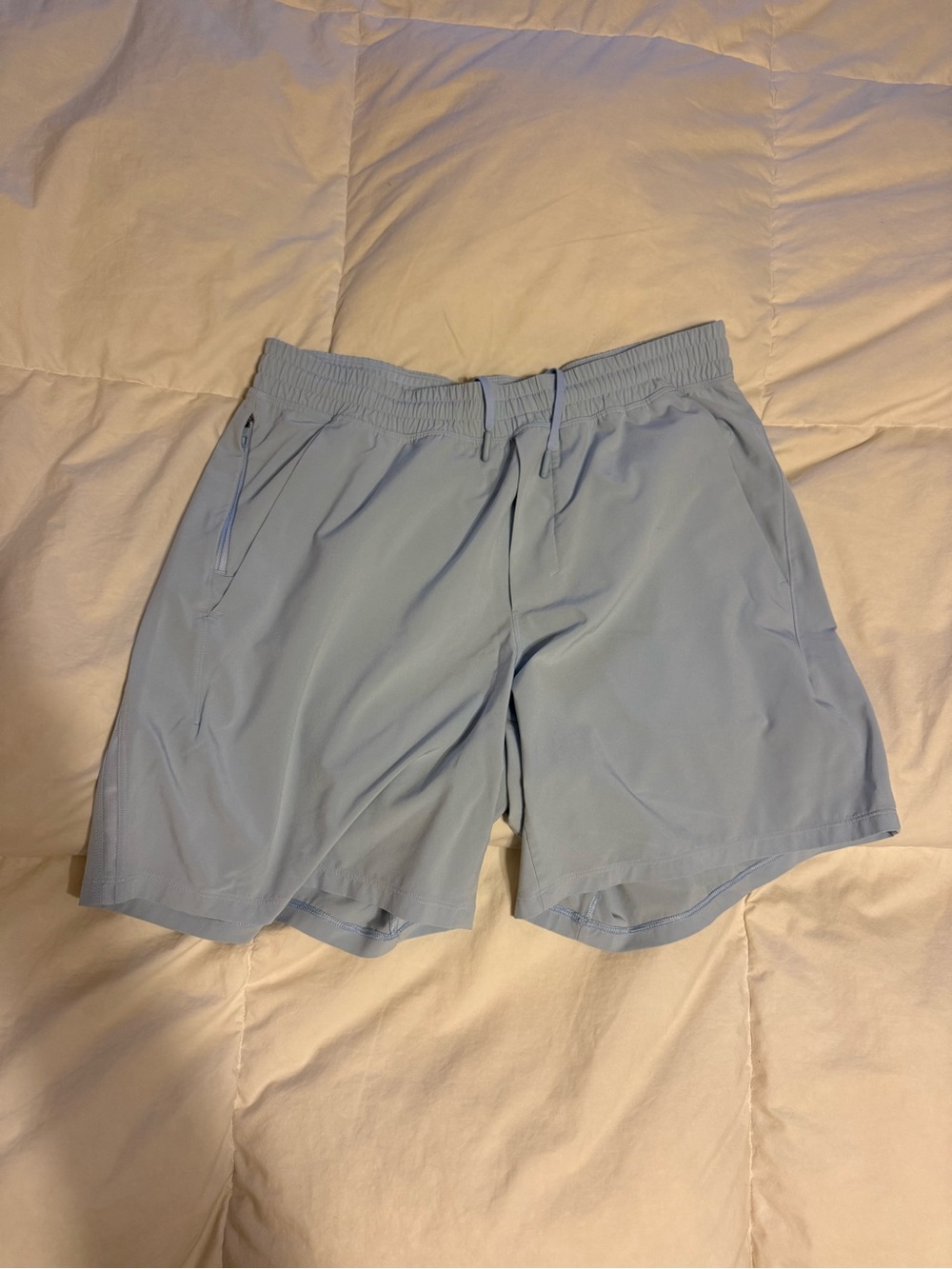 Lululemon Light Blue Men’s Pacebreakers Size L 7inch Inseam Linerless